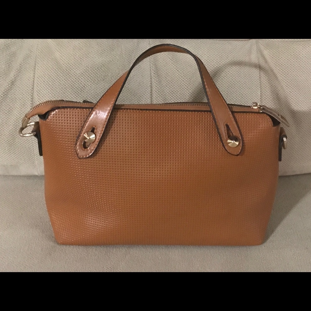 Purse with 2 smaller matching bags